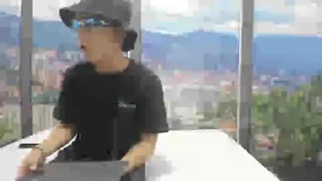 Snapshot of AxelAndCloe chatting on 20, 6, 2026 AxelAndCloe online show from 20, 6, 2026