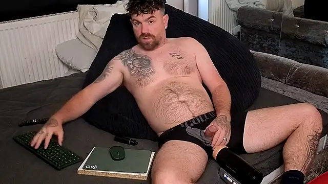Naughtybihubbyxx online show from 6, 5, 2026