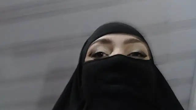 nadia  abaud online show from 6, 6, 2026