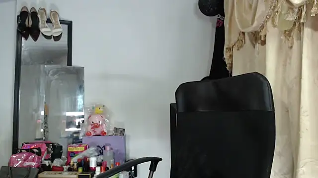 nadia  abaud online show from 17, 7, 2026
