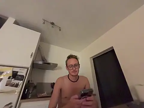 BlondieVelvet online show from 11, 7, 2026