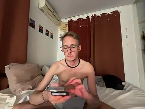 BlondieVelvet online show from 8, 8, 2026
