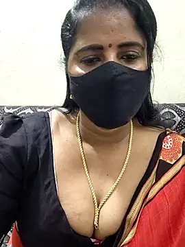 Snapshot of Sunitha-tamilponu chatting on 31, 7, 2026 Sunitha-tamilponu online show from 31, 7, 2026