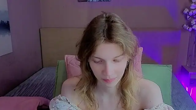 Emily Cartex online show from 23, 7, 2026