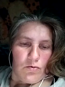Snapshot of IrisMaris37 chatting on 12, 5, 2026 IrisMaris37 online show from 12, 5, 2026