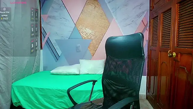 raylin escobar online show from 8, 7, 2026