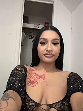 latinadollxo online show from 28, 4, 2026
