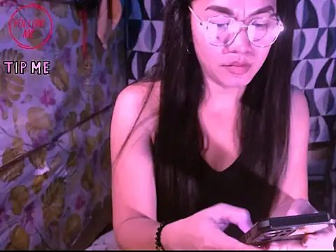 Snapshot of TSjuicyhotdrops chatting on 17, 10, 2025 TSjuicyhotdrops online show from 17, 10, 2025