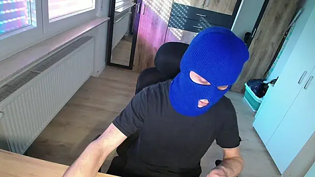 BadBoyMasked online show from 27, 4, 2026