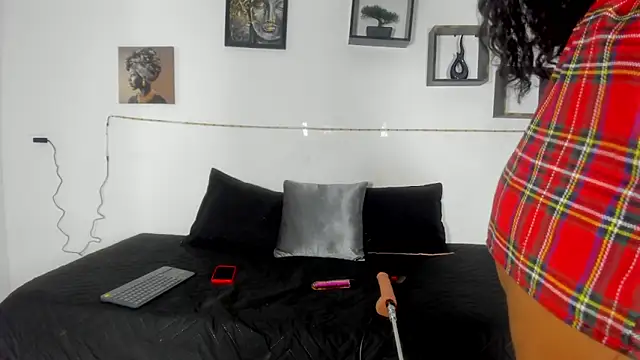 emily smile online show from 1, 5, 2026