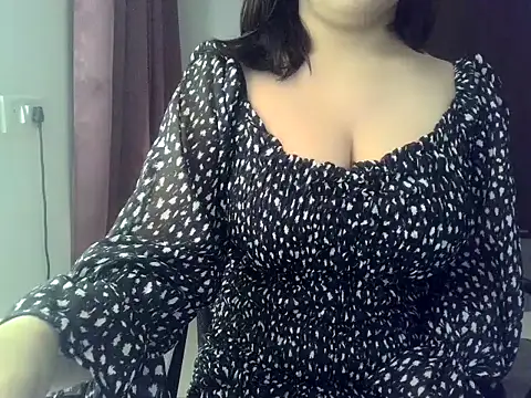 Snapshot of DreamyDesireX chatting on 17, 6, 2026 DreamyDesireX online show from 17, 6, 2026
