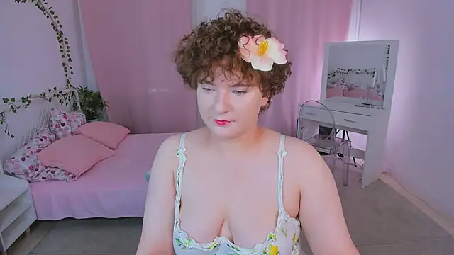 Snapshot of MelittaStorrie chatting on 15, 7, 2026 MelittaStorrie online show from 15, 7, 2026