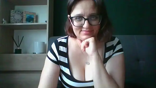 sensual paris online show from 14, 7, 2026