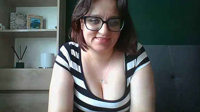 sensual paris online show from 14, 7, 2026