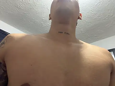 SexxxySquirterStev777 online show from 28, 4, 2026