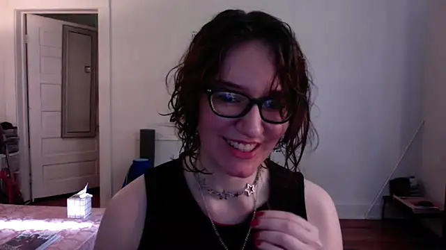 Snapshot of AnnywnBelle chatting on 5, 5, 2026 AnnywnBelle online show from 5, 5, 2026
