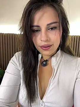 Snapshot of Yenifer_27 chatting on 25, 7, 2026 Yenifer 27 online show from 25, 7, 2026
