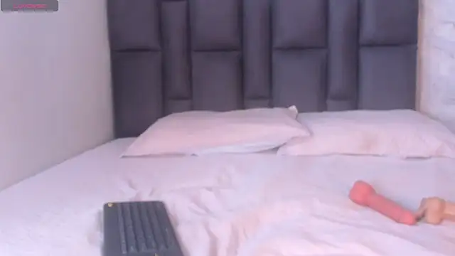Snapshot of maddy__howard chatting on 14, 7, 2026 maddy howard online show from 14, 7, 2026