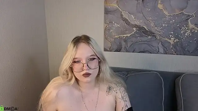 Yungsatou online show from 7, 5, 2026