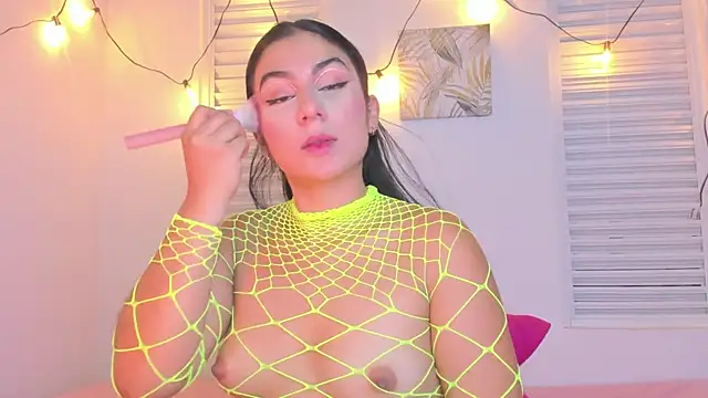 VictoriaaLopez online show from 8, 7, 2026