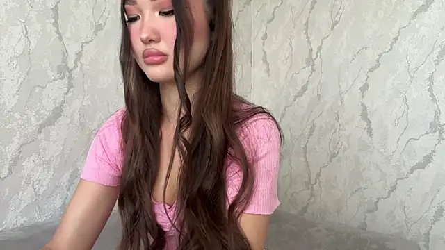 Violet Mur online show from 6, 5, 2026