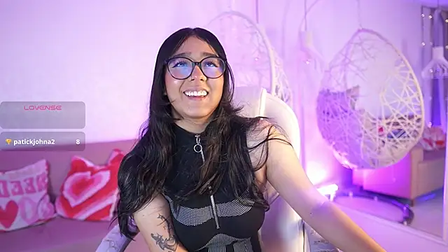 VioletJoness  online show from 1, 7, 2026
