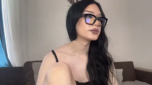 MiaTransDoll online show from 9, 7, 2026