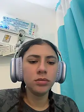 EmilyCxx online show from 11, 7, 2026