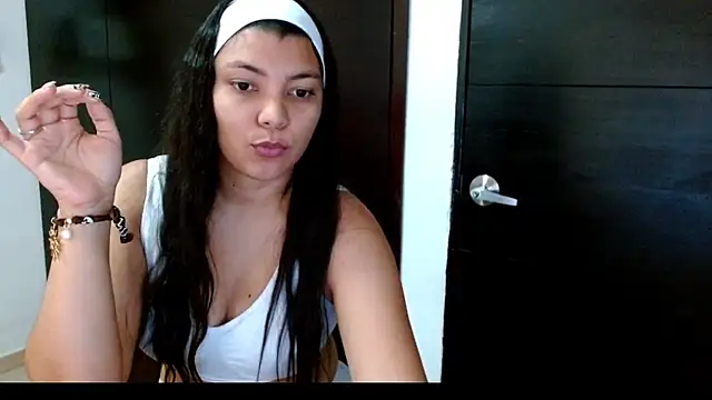 KarlaLoving online show from 6, 6, 2026