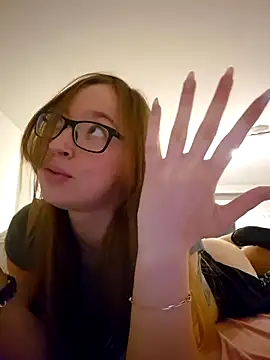 Freaky-Doll online show from 25, 7, 2026