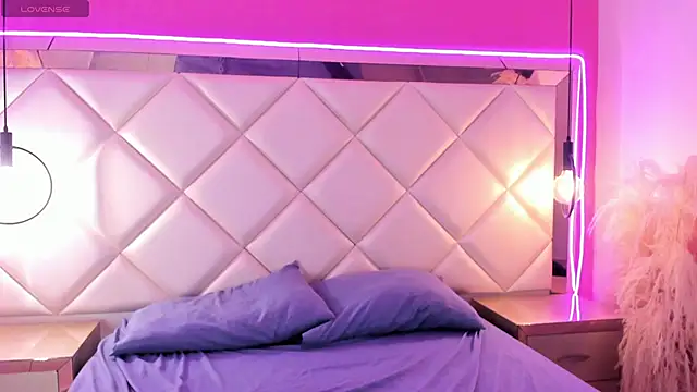 Sabrinaleblanc online show from 5, 5, 2026