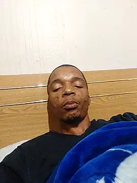 sixInchMan00 online show from 30, 4, 2026