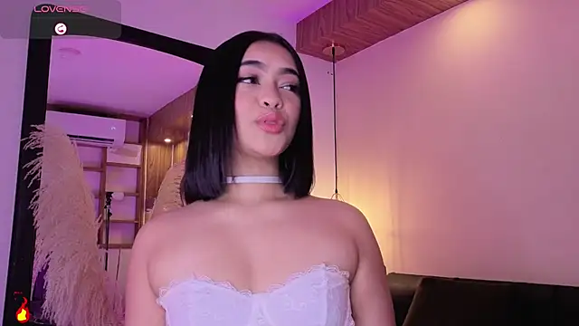 Chloe monroee online show from 11, 7, 2026