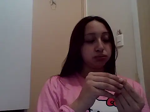 Snapshot of 010874 chatting on 4, 6, 2026 010874 online show from 4, 6, 2026