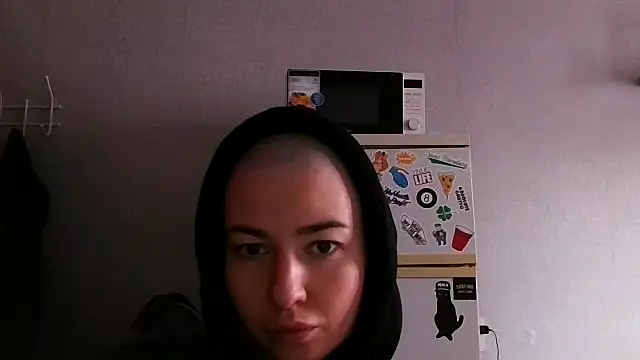 Julia Bright online show from 6, 5, 2026