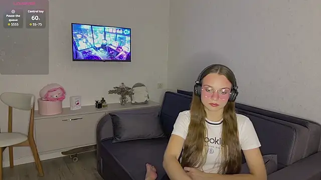 AmyYammy online show from 2, 7, 2026