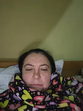 EmmaEmmy40 online show from 13, 7, 2026