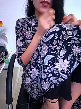 zoya baby  online show from 1, 6, 2026