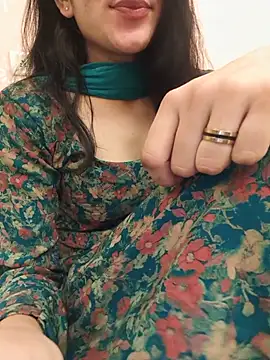 zoya baby  online show from 1, 7, 2026