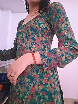 zoya baby  online show from 15, 7, 2026