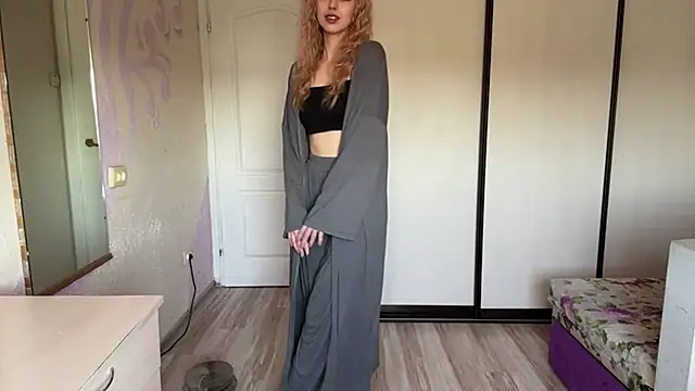 ScarlettRosy online show from 17, 5, 2026