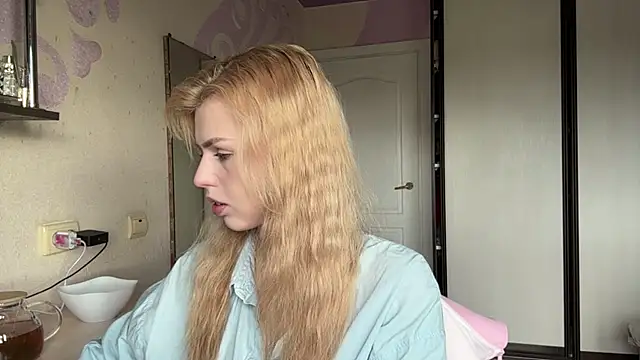 ScarlettRosy online show from 31, 5, 2026