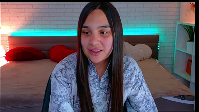 FireAndDesiree online show from 7, 5, 2026