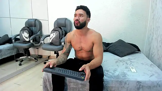 Axel power  online show from 25, 5, 2026