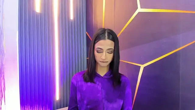 Miss Isa  online show from 13, 5, 2026
