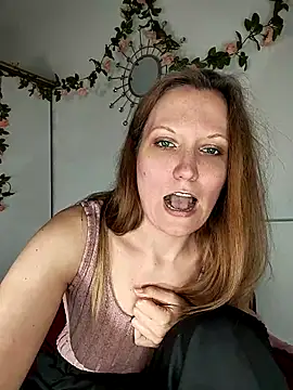 Candy Cougar online show from 7, 5, 2026