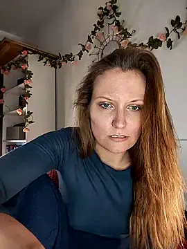 Candy Cougar online show from 10, 5, 2026