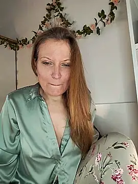 Candy Cougar online show from 15, 5, 2026