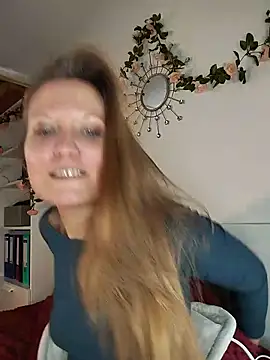 Candy Cougar online show from 17, 5, 2026