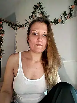 Candy Cougar online show from 25, 5, 2026